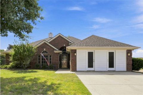1121 SW Hillside Drive, Burleson, TX 76028 — photo 3