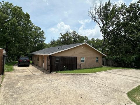 400 E Shady Grove Road, Irving