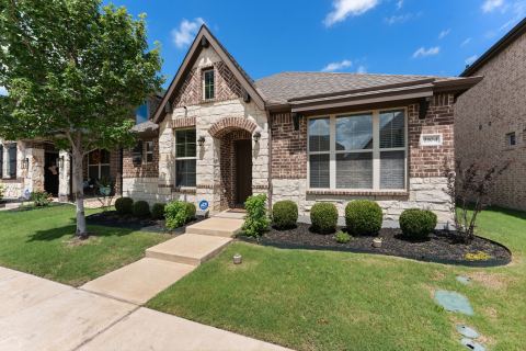 2104 Barx Drive, Little Elm, TX 75068 — photo 2