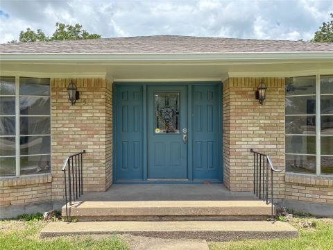 511 W Walnut Street, Celina, TX 75009 — photo 2
