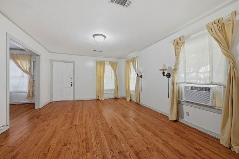 714 E 9th Street, Bonham, TX 75418 — photo 3