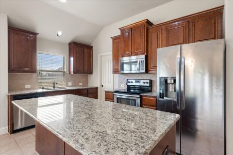 6633 Meadow Glen Drive, Midlothian, TX 76065 — photo 2