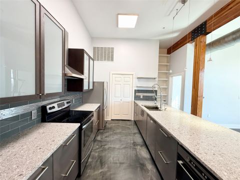 2502 Live Oak Street 128, Dallas, TX 75204 — photo 3