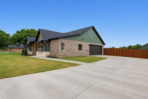 3201 Walnut Creek Parkway, Granbury, TX 76049 — photo 3