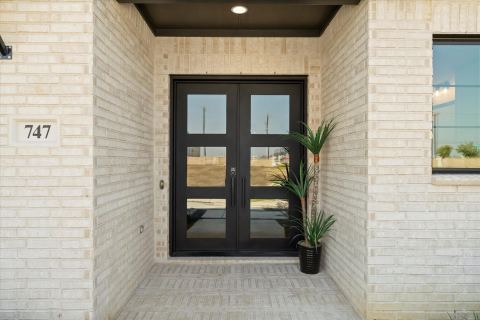 747 Gannon Heights Lane, Frisco, TX 75033 — photo 2