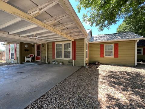 301 Briggs Street, Waxahachie, TX 75165 — photo 3