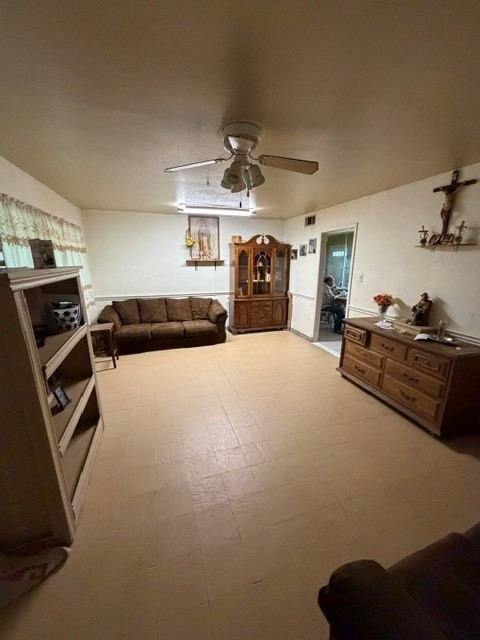 430 W Phillips Court, Grand Prairie, TX 75051 — photo 2