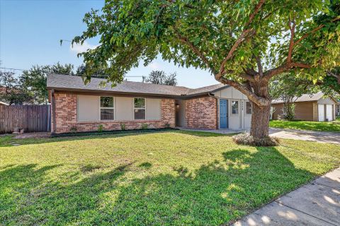 6208 Kary Lynn Drive S, Watauga, TX 76148 — photo 3