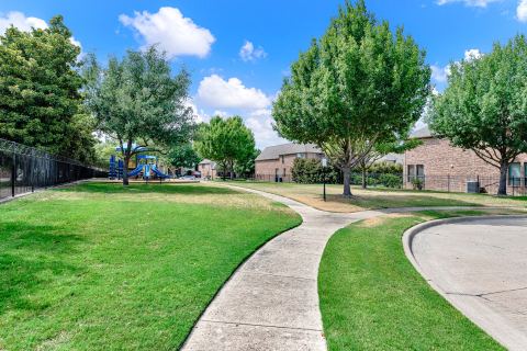 2704 MENDOCINO Circle, Plano, TX 75093 — photo 2