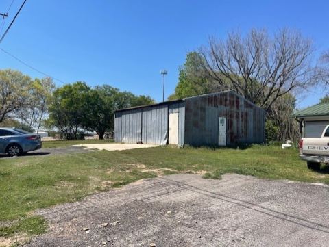604 Goshen Road, Springtown, TX 76082 — photo 2