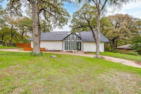 2306 Cypress Drive, Grand Prairie