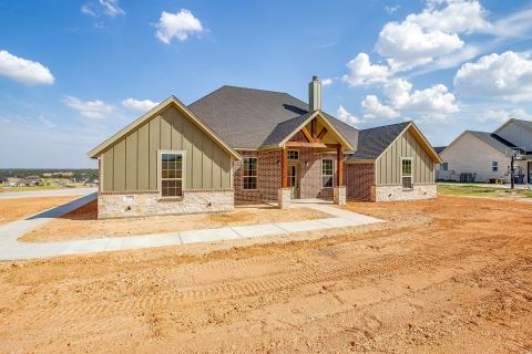 2000 Highland View Drive, Springtown