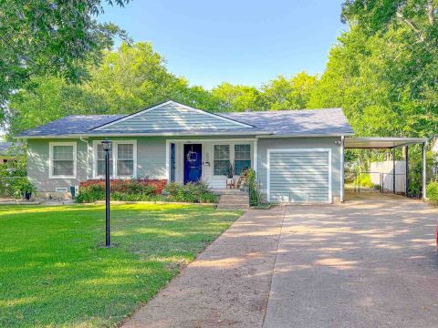 602 Richmond Lane, Waxahachie