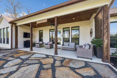 207 Colonial Drive, Mabank, TX 75156 — photo 2