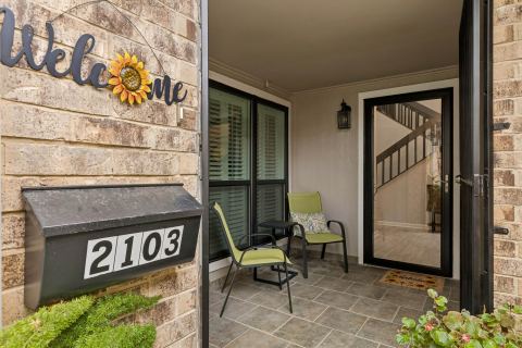 2103 Country Villa Drive, Carrollton, TX 75006 — photo 3