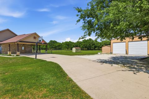 11480 Chisum Road, Sanger, TX 76266 — photo 3