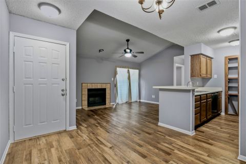1307 Willoughby Lane 5421, Arlington, TX 76011 — photo 2