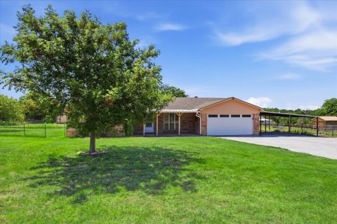 892 Highland Circle, Springtown, TX 76082 — photo 2