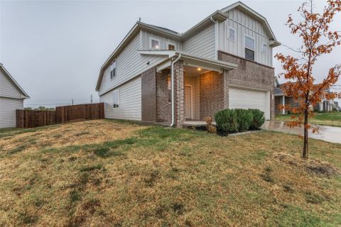 829 Jetliner Avenue, Fort Worth, TX 76131 — photo 2