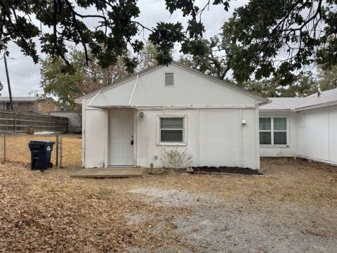 708 IOOF Street B, Denton