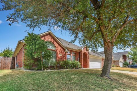 3019 Churchill Downs, Irving, TX 75060 — photo 2