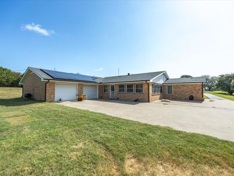 1609 Sweet Springs Road, Weatherford, TX 76088 — photo 2