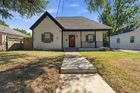 1207 Paul Quinn Street, Waco