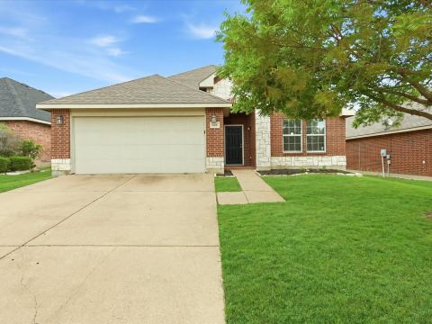 904 Grant Street, Burleson