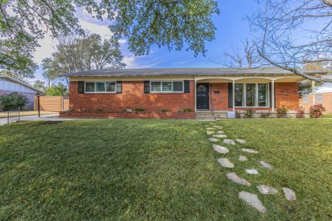 5729 Westlawn Drive, Waco, TX 76710 — photo 2