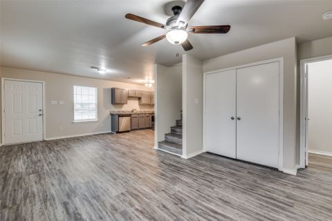 321 Queens Court S B, Mansfield