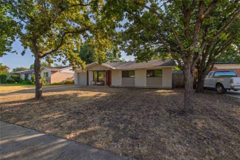 2906 Harvard Street N, Irving, TX 75062 — photo 2