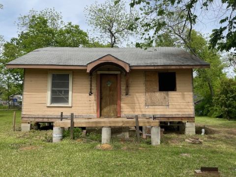 515 E Murray Street, Denison