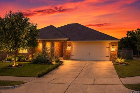 2416 Fall Leaf Court, Denton, TX 76209 — photo 2