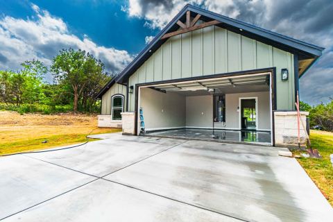 916 Mojave Trail, Granbury, TX 76048 — photo 2