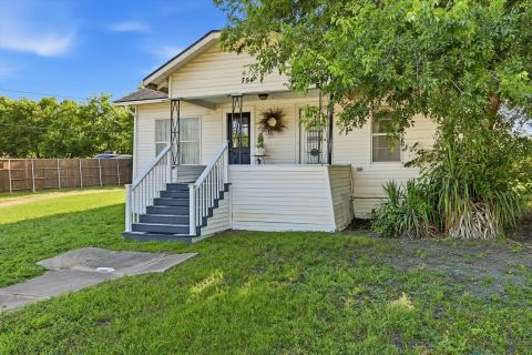 754 N Main Drive, Van Alstyne, TX 75495 — photo 3