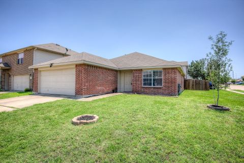 7000 Sylvan Meadows Drive, Fort Worth, TX 76120 — photo 3