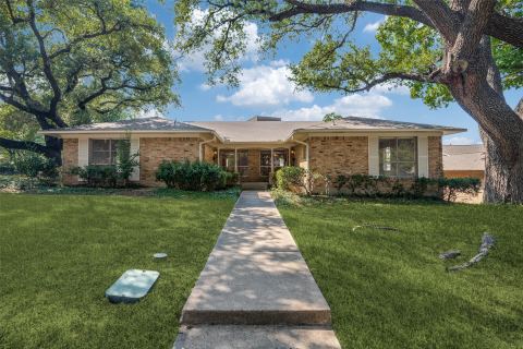 7003 Kingsbury Drive 7003, Dallas