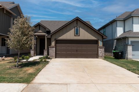 572 Ruthye Lane, Pilot Point, TX 76258 — photo 2