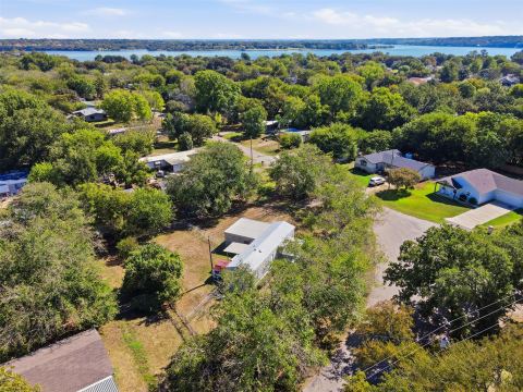 1500 Lands End Street, Granbury, TX 76048 — photo 2