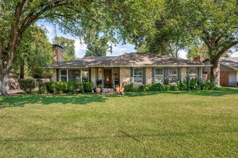 1515 Francis Street, Carrollton