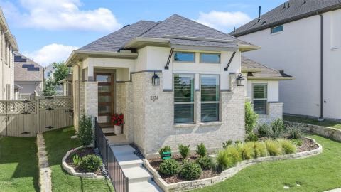 2324 Campfire Trail, Northlake
