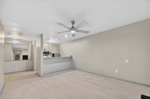 1810 N Garrett Avenue 124, Dallas, TX 75206 — photo 2