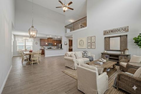73 River Oaks Boulevard, Waxahachie