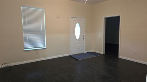 608 W 6th Street, Bonham, TX 75418 — photo 2