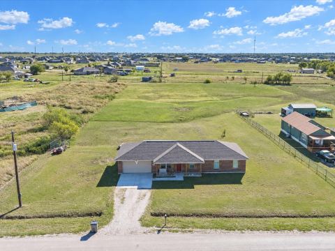 614 Mesa Ridge, Decatur, TX 76234 — photo 2