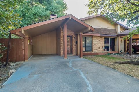 2604 Nina Circle, Grand Prairie, TX 75052 — photo 2