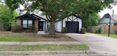 1404 Colonnade Drive, Arlington