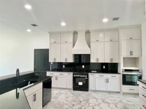 127 Valley Meadows Drive, Springtown, TX 76082 — photo 2