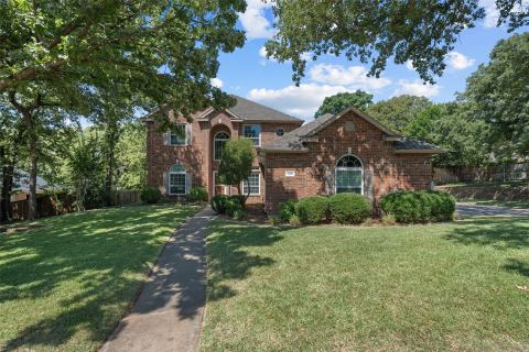 725 Big Horn Trail, Crowley