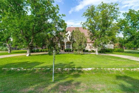 9709 Divot Drive, Granbury, TX 76049 — photo 3